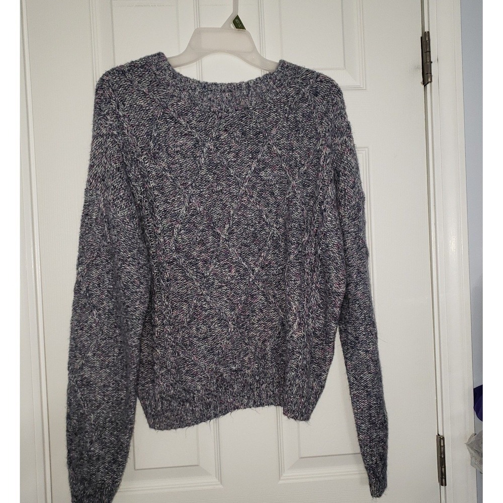 Time and Tru Womans Cable Crewneck Sweater‎ Size Medium Grey